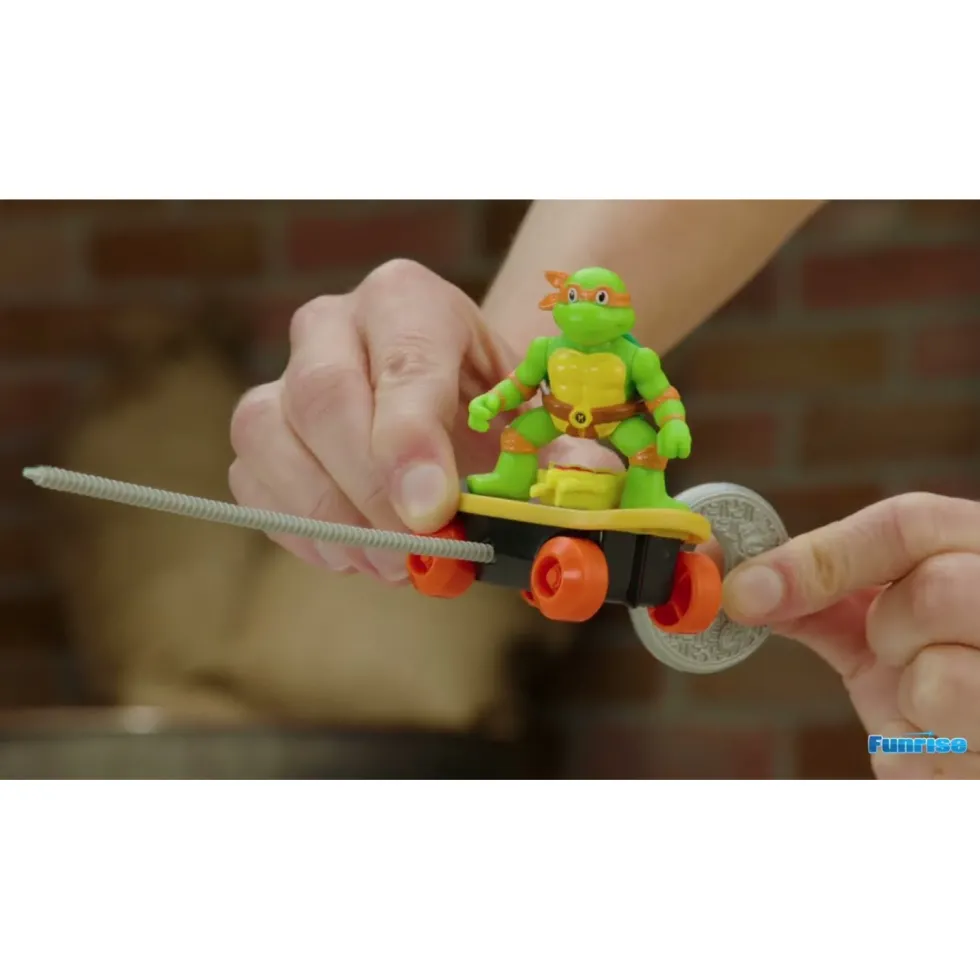Switch Kick Skaters